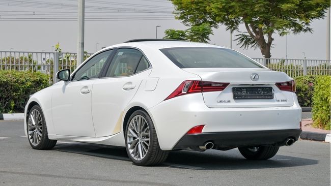 Lexus IS250 2015