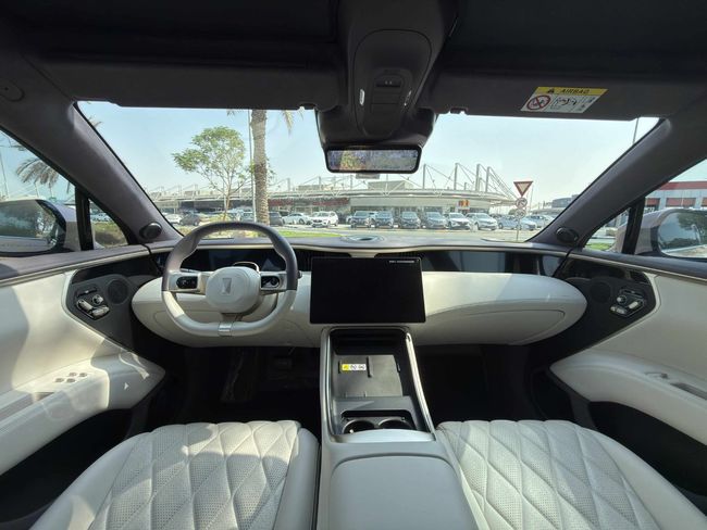 Avatr 11 Premium AWD 2025 GCC SPEC UNDER WARRANTY