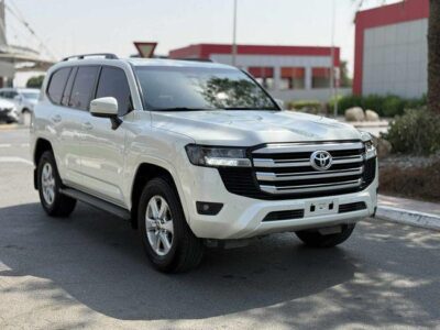 Toyota Land Cruiser GXR 3.5L 2022 GCC SPEC NEAT AND CLEAN