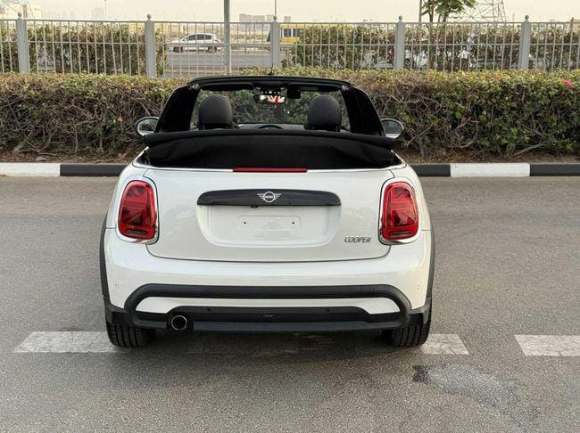 Mini Cooper 2024 GCC SPEC UNDER WARRANTY NEAT AND CLEAN