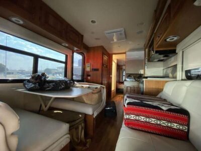 Ford E 450 2016 FULLY LOADED CARVAN