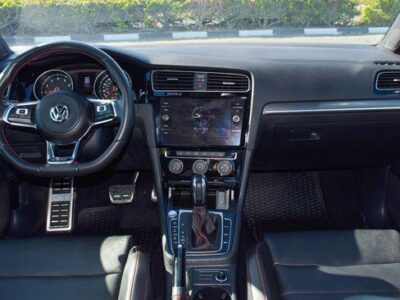 Volkswagen Golf GTI 2.0L Turbo 2021