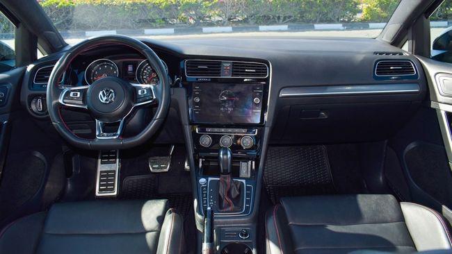 Volkswagen Golf GTI 2.0L Turbo 2021