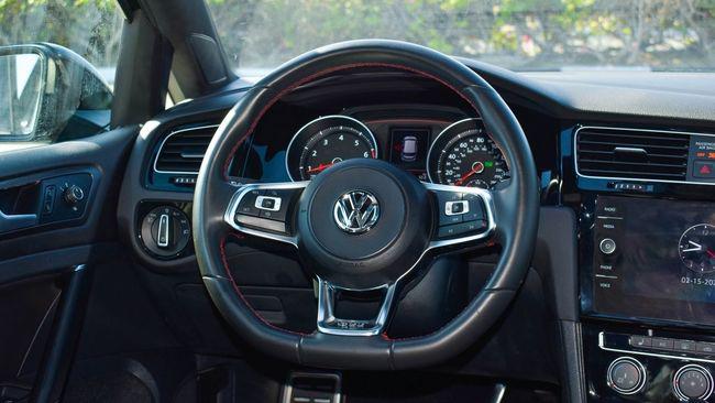 Volkswagen Golf GTI 2.0L Turbo 2021