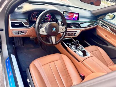 BMW 730i 3.0L TURBO-CHARGED 2021 GCC IMMACULATE CONDITIONS