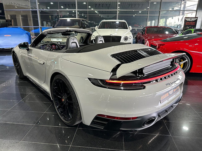 2023 Porsche 911 Carrera GTS