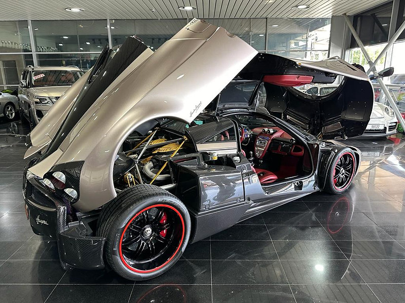 2015 Pagani Huayra 1out of 100
