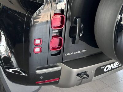 2025 Land Rover DEFENDER X DYNAMIC