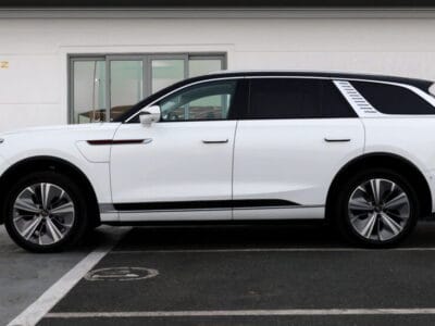 Hongqi E-HS9 HIGH SPECS 2025