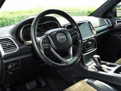 Jeep Grand Cherokee 3.6L V6 2020 With SRT Badge