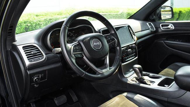 Jeep Grand Cherokee 3.6L V6 2020 With SRT Badge