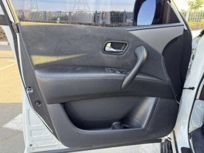 Nissan Patrol LE T2 5.6L 2020 GCC SPEC NEAT AND CLEAN