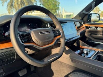 Jeep Grand Wagoneer Series III 3.0T 2023 GCC SPEC FULLY LOADED UNDER WARRANTY