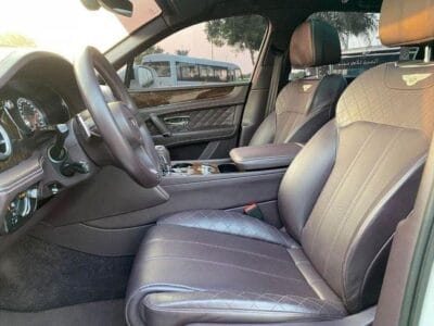 Bentley Bentayga Std 2017 GCC SPEC NEAT AND CLEAN