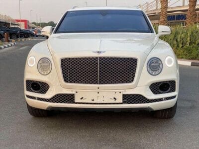 Bentley Bentayga Std 2017 GCC SPEC NEAT AND CLEAN
