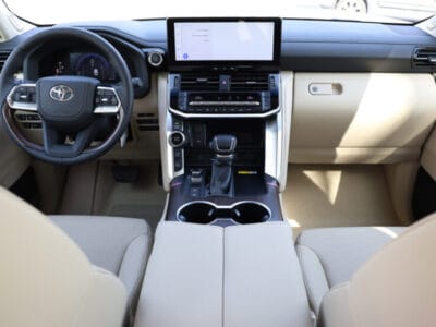 TOYOTA LAND CRUISER LC300 GXR 3.5L Twin-turbo 2025