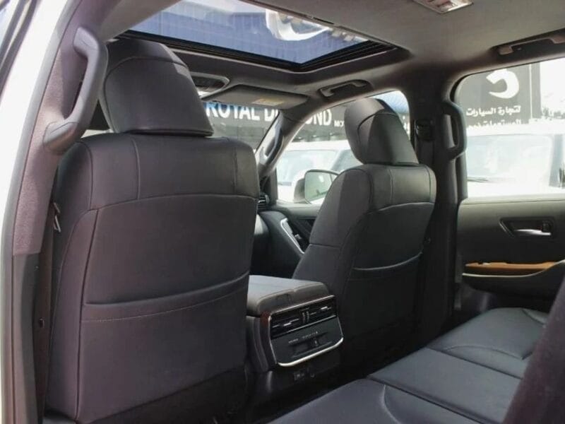 2024 Toyota Land Cruiser GXR 4.0L