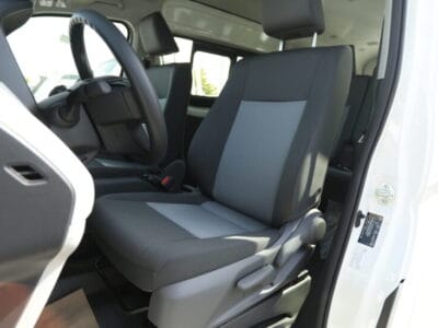 TOYOTA HIACE BUS DX 13 SEATS 3.5L HIROOF 2025