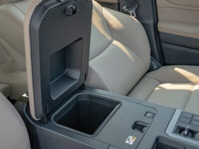 2025 Toyota Land Cruiser Prado 2.8L 4-Cylinder AT Diesel