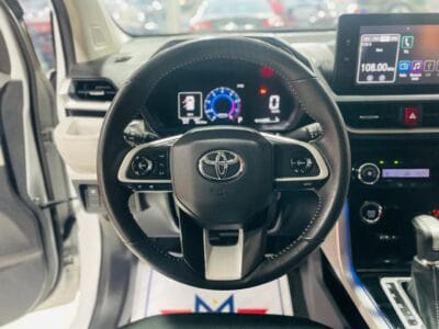 Toyota Veloz White 2024