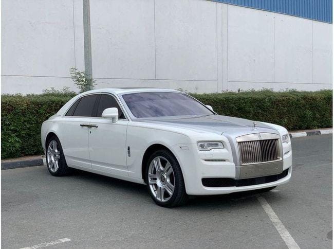 Rolls-Royce Ghost EWB 6.6L 2016 GCC SPEC NEAT AND CLEAN