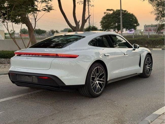 Porsche Taycan STANDARD 2023 electric sedan