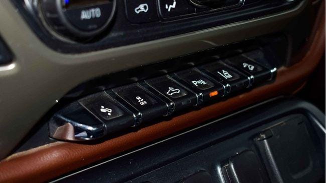 Chevrolet Silverado HIGH COUNTRY REAPER 2015 1 out of 5 in UAE