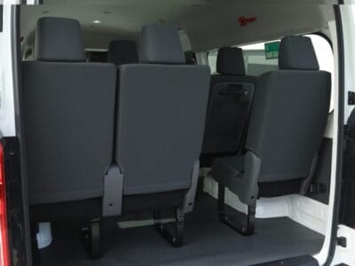 TOYOTA HIACE BUS DX 13 SEATS 3.5L HIROOF 2025
