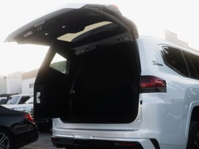 ARMORED TOYOTA LAND CRUISER 300 VXR 2023