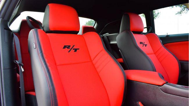 Dodge Challenger 3.6L V6 2020