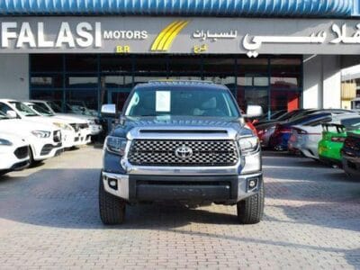 Toyota Tundra 5.7 L SR5 2016