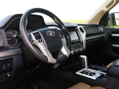 Toyota Tundra SR5 2016