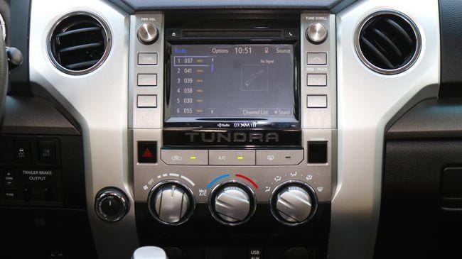 Toyota Tundra SR5 2016