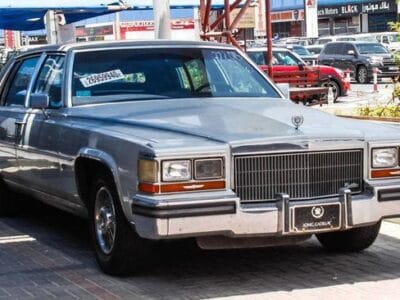Cadillac Brougham 5.0 L 1989