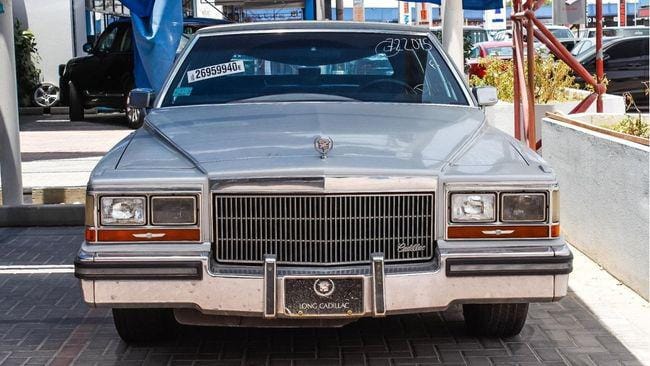 Cadillac Brougham 5.0 L 1989