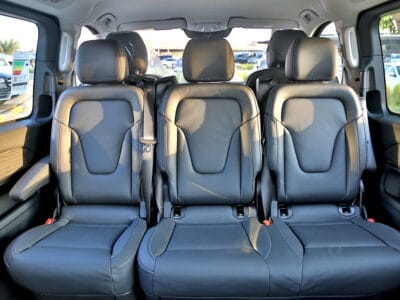 Mercedes-Benz V300 Avantgarde+ Extra Long/2025/GCC/2 Years Local Warranty