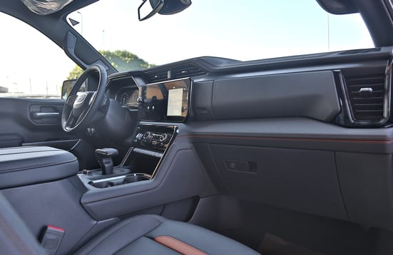 GMC Sierra 2024/ 5.3L V8 AT4 Regular Cab (AWD) 3 Years Warranty&Service. For Local Registration +5%