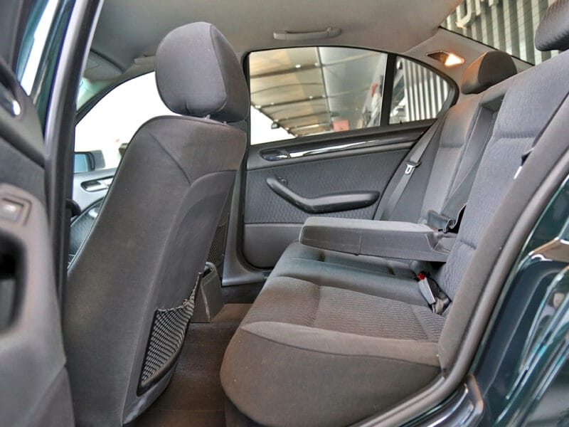 BMW 320i Low mileage V6 2003 Japan