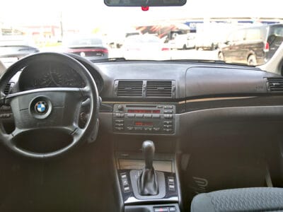 BMW 320i Low mileage V6 2003 Japan