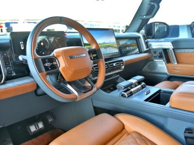 Dongfeng M Hero 917 Military-Inspired Hybrid SUV 2024