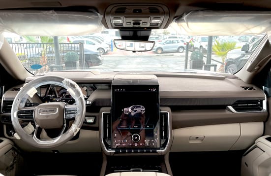 2025 GMC Yukon Denali 2025 VIP with TV