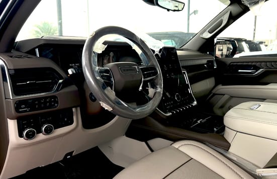 2025 GMC Yukon Denali 2025 VIP with TV