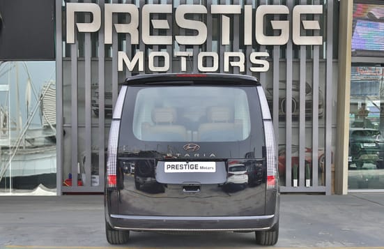 2022 Hyundai Staria VIP 4-seater GCC 2 Years Warranty
