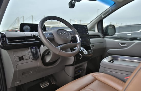 2022 Hyundai Staria VIP 4-seater GCC 2 Years Warranty