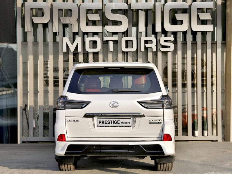 Lexus LX570 Black Edition