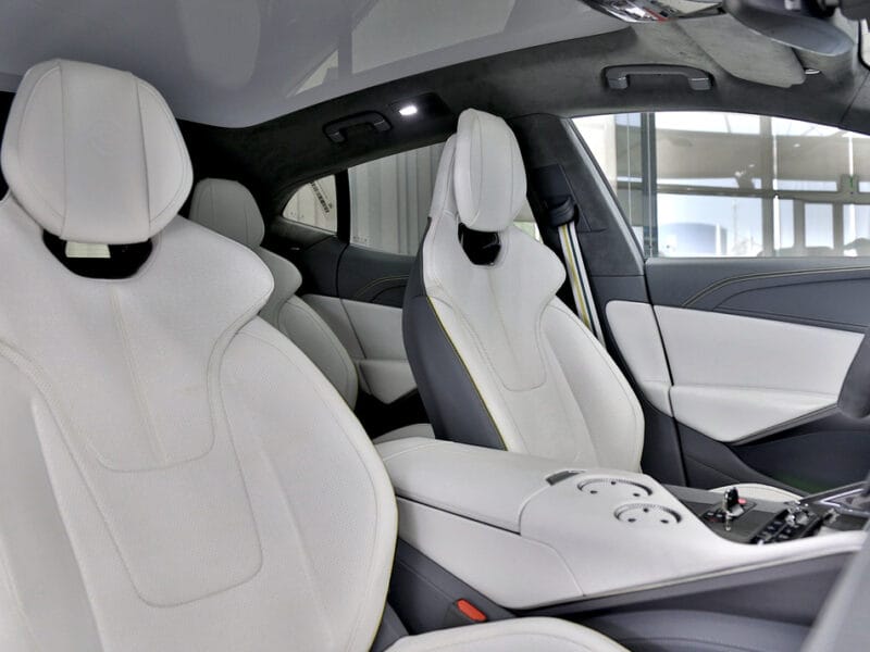 Lotus Eletre R+ 2024