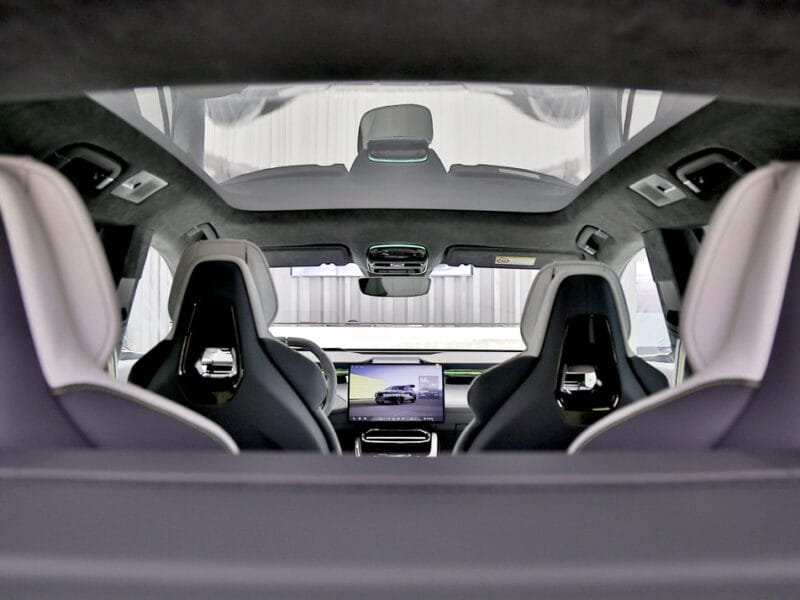 Lotus Eletre R+ 2024