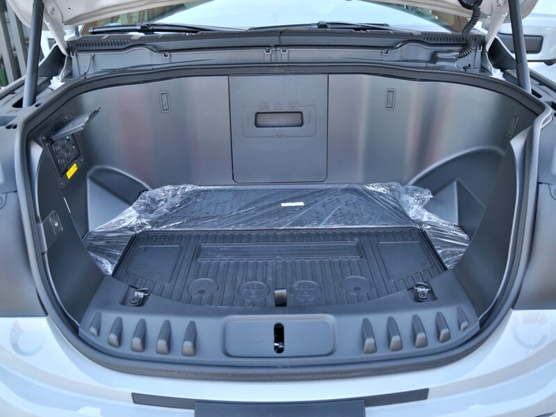 Ford F 150 LIGHTNING Platinum AWD Electric 2023 - Local Registration +10%