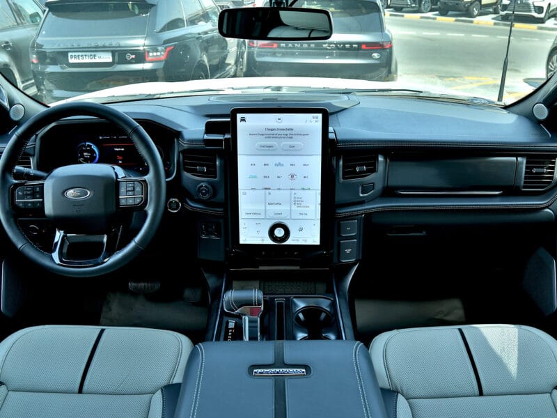 Ford F 150 LIGHTNING Platinum AWD Electric 2023 - Local Registration +10%