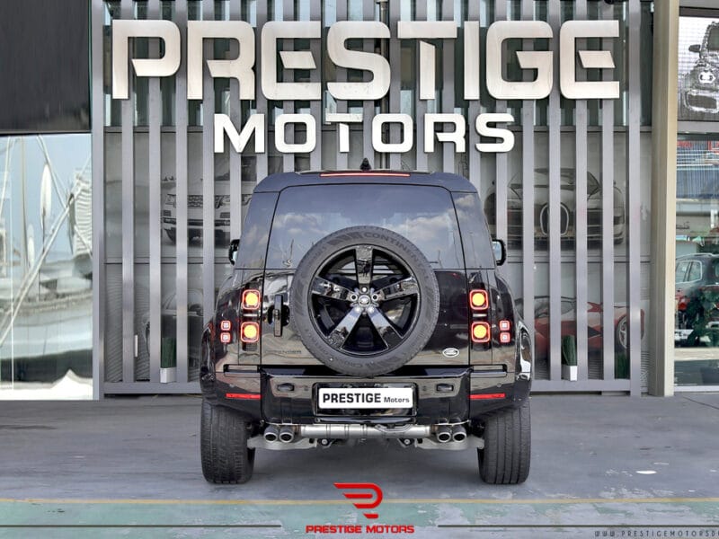 Land Rover Defender 2023